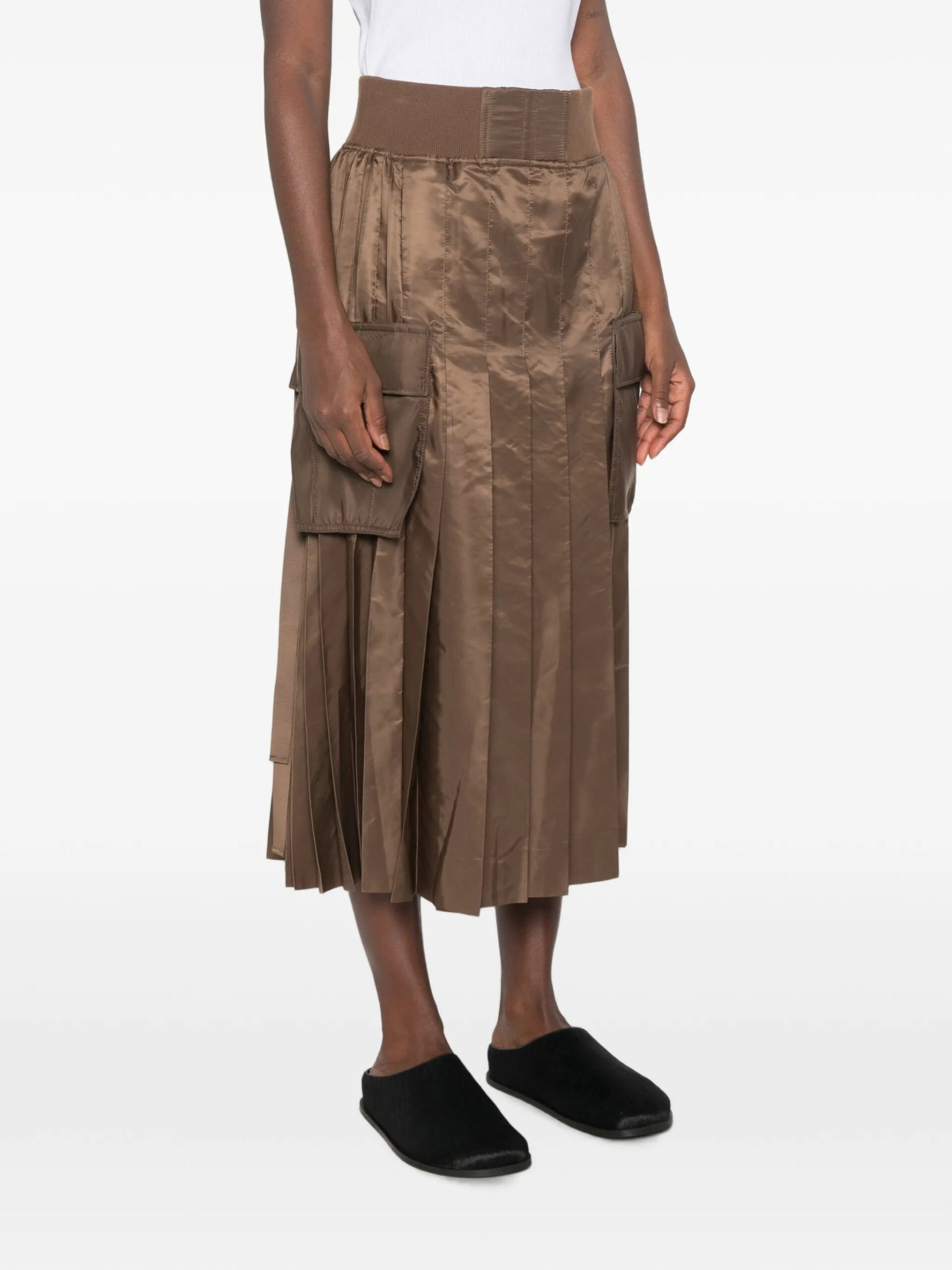 Pleated midi skirt